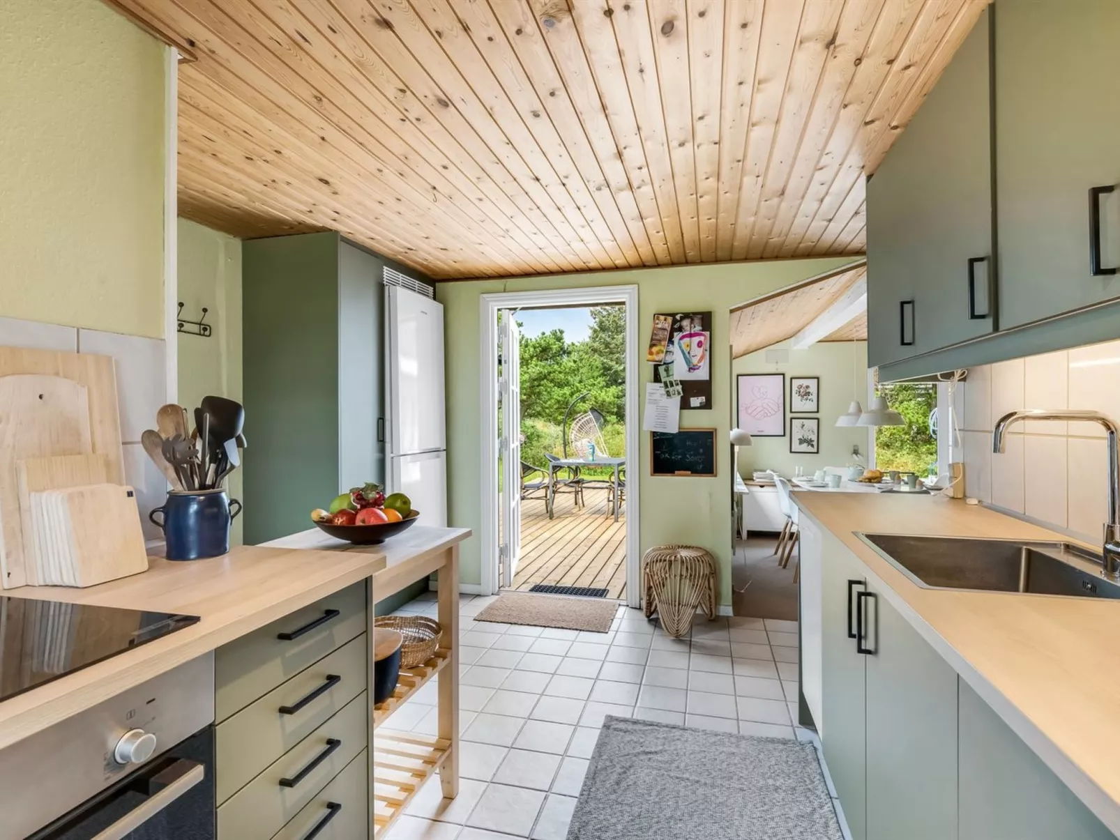 "Ljuba" - 700m from the sea-Binnen