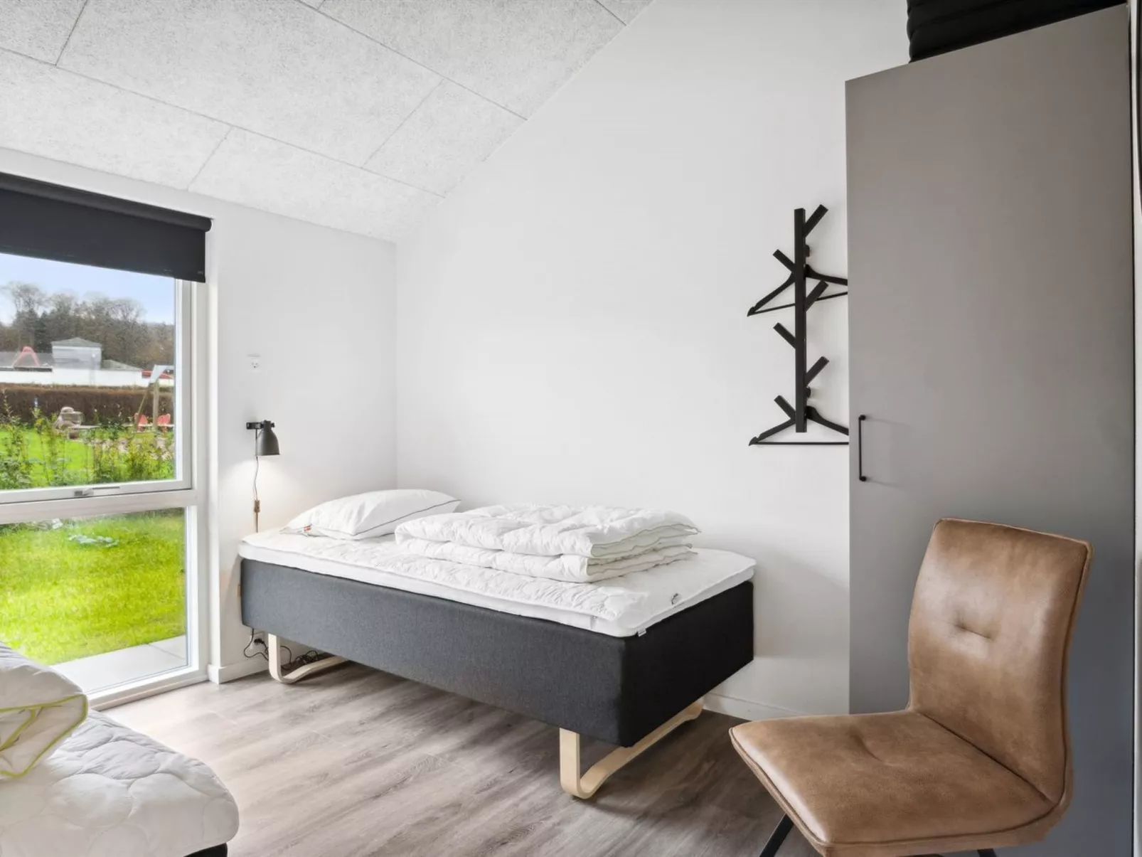 "Clare" - 100m from the sea-Binnen