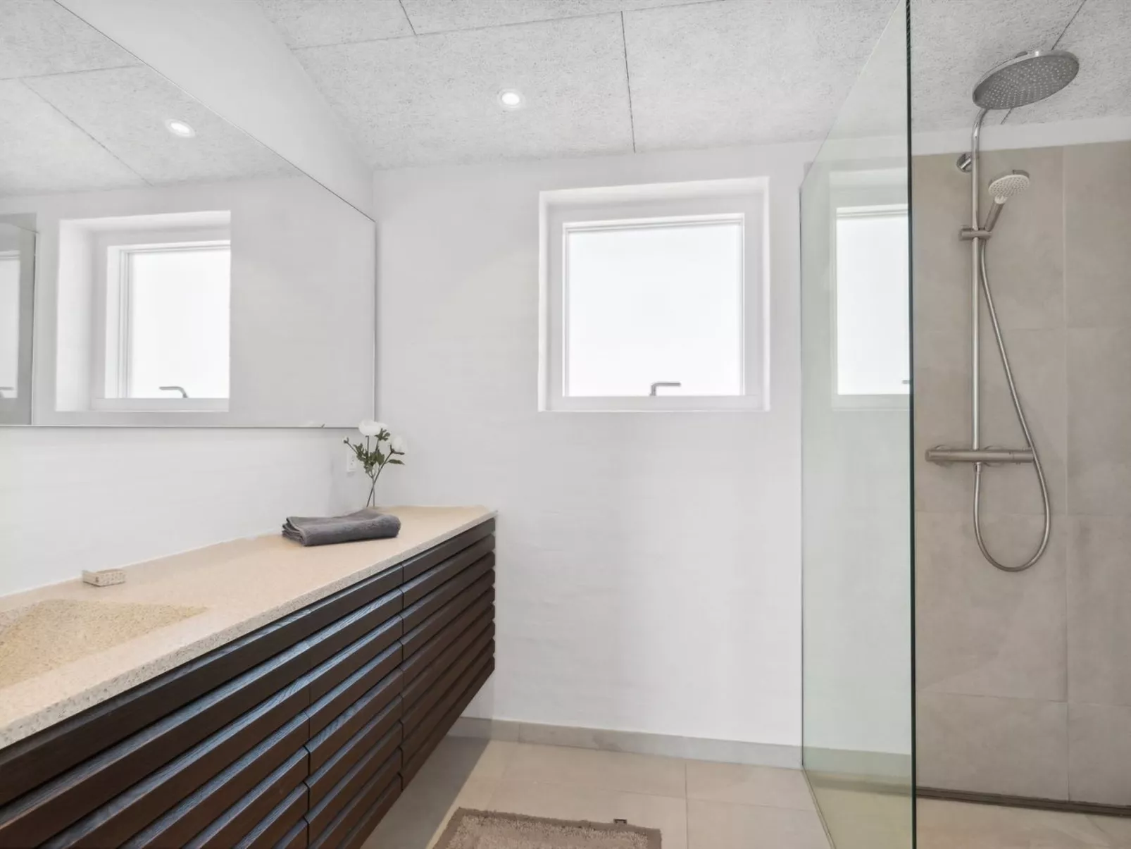 "Niska" - 200m from the sea-Binnen