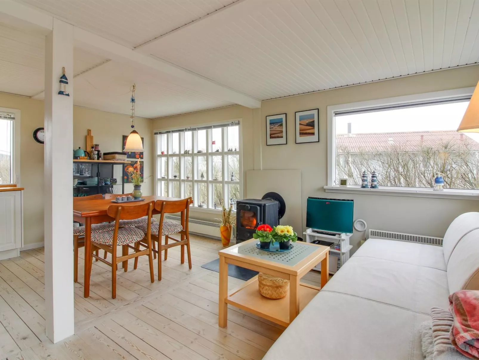 "Edvia" - 300m from the sea-Binnen