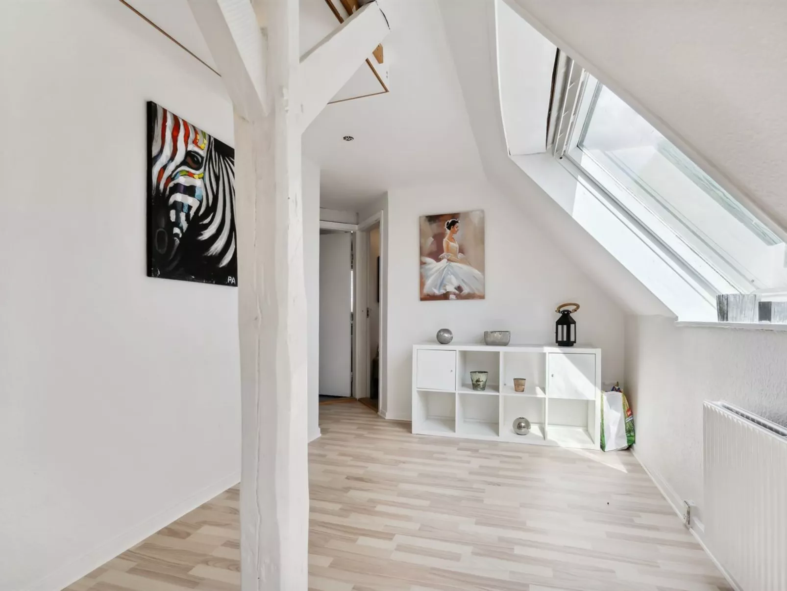 "Essie" - 20km from the sea-Binnen