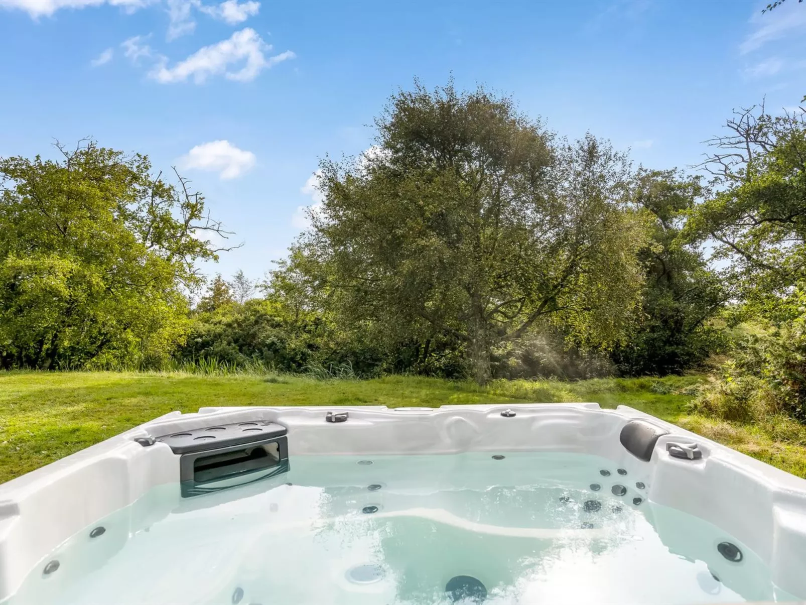 "Verner" - 900m from the sea-Binnen