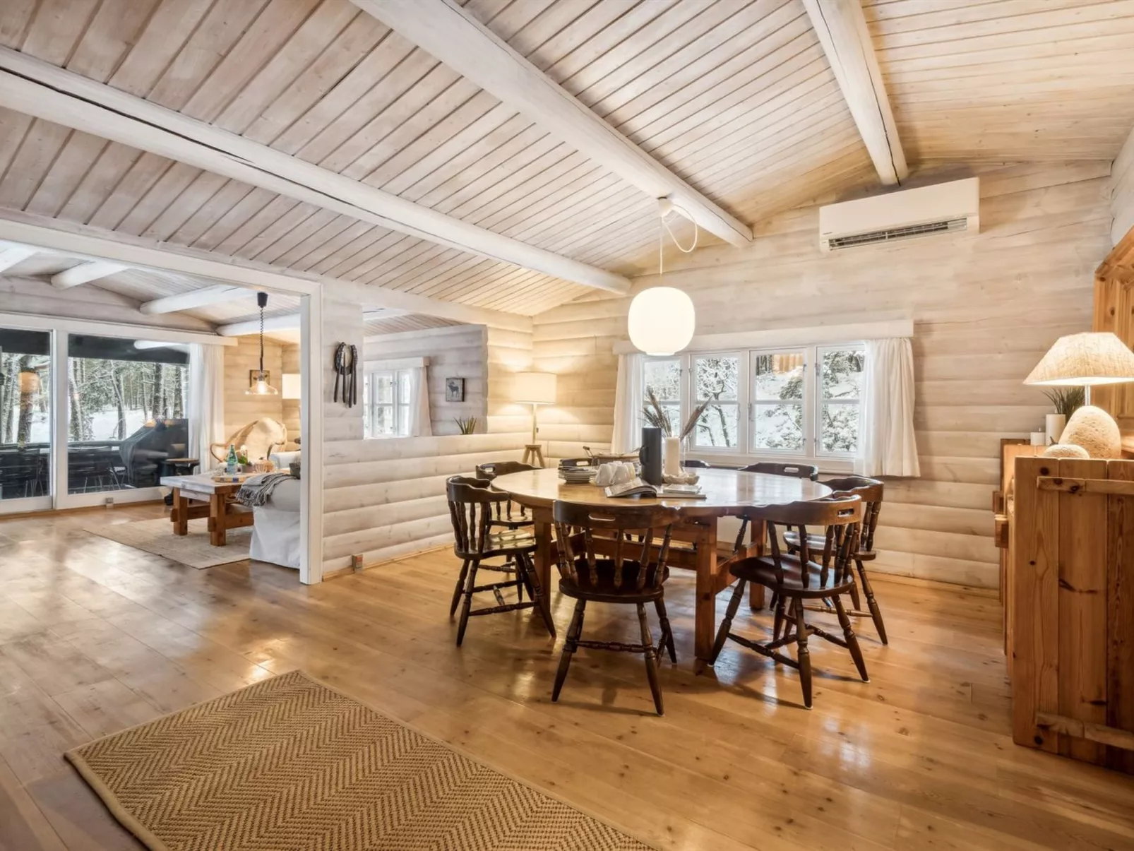 "Solfred" - 200m from the sea-Binnen