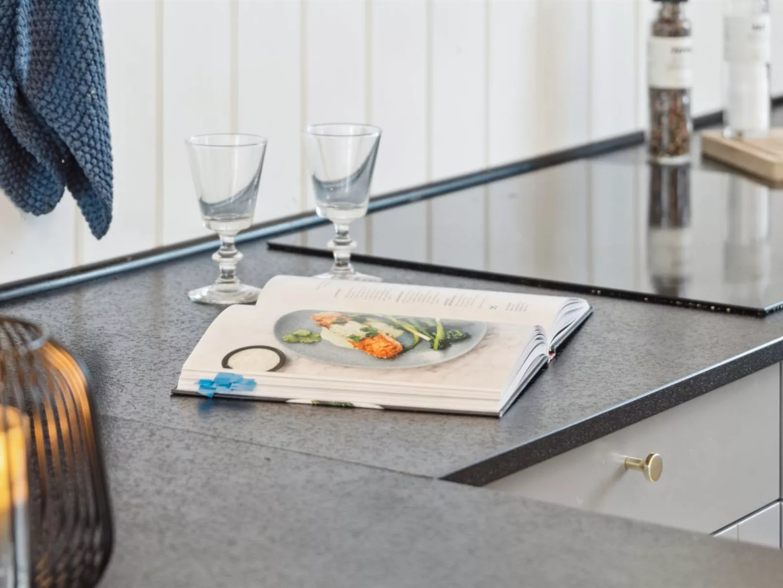 "Loviisa" - 850m from the sea-Binnen