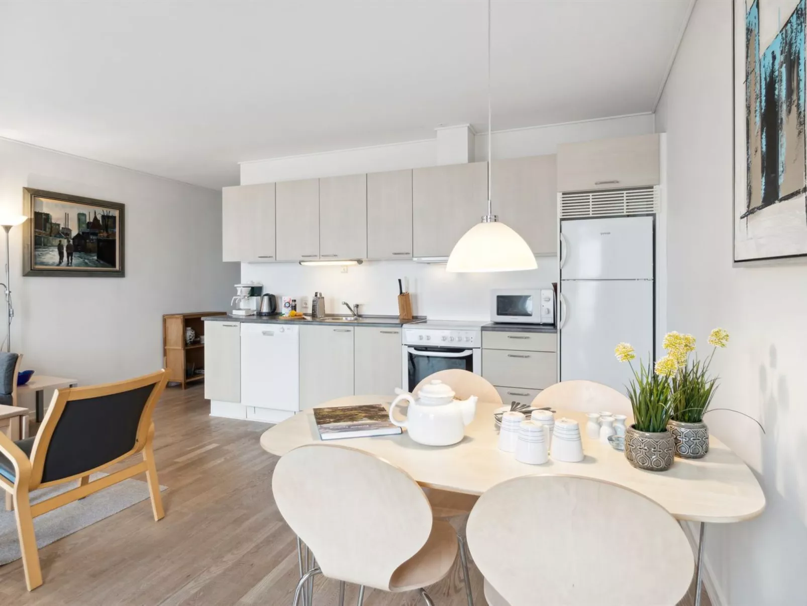 "Henna" - 50m from the sea-Binnen