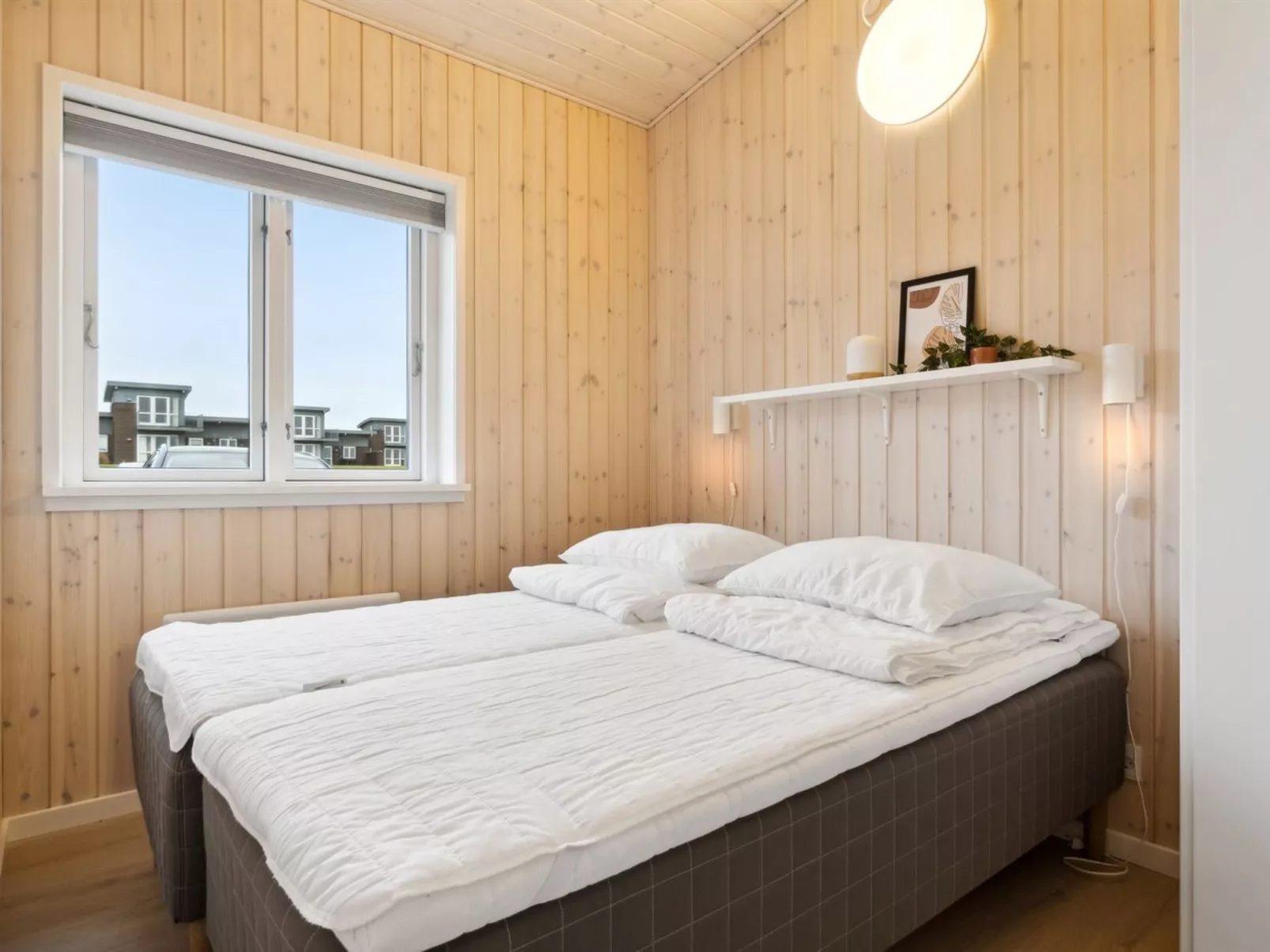 "Halvor" - 275m from the sea-Binnen