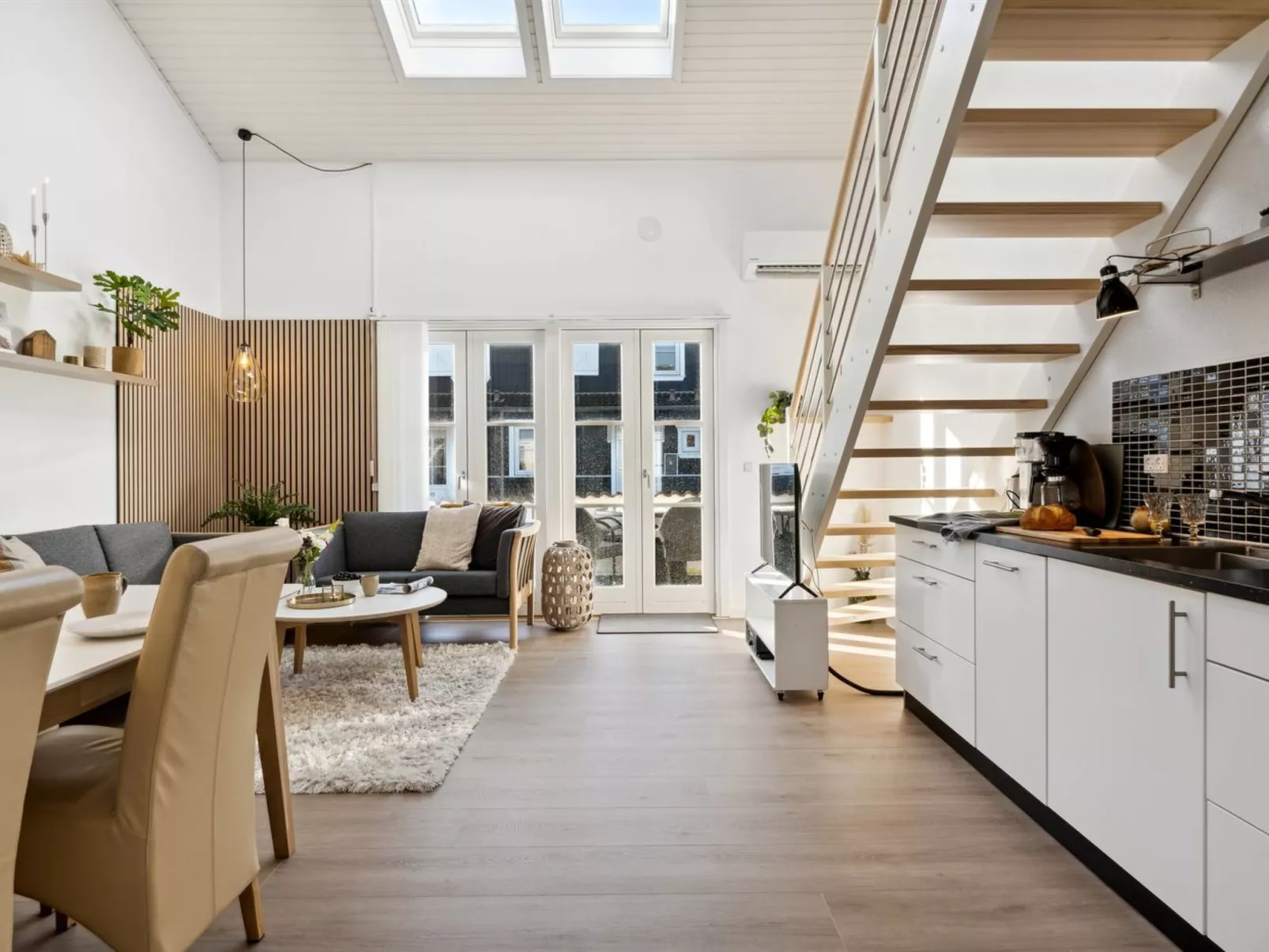 "Milly" - 150m to the fjord-Binnen