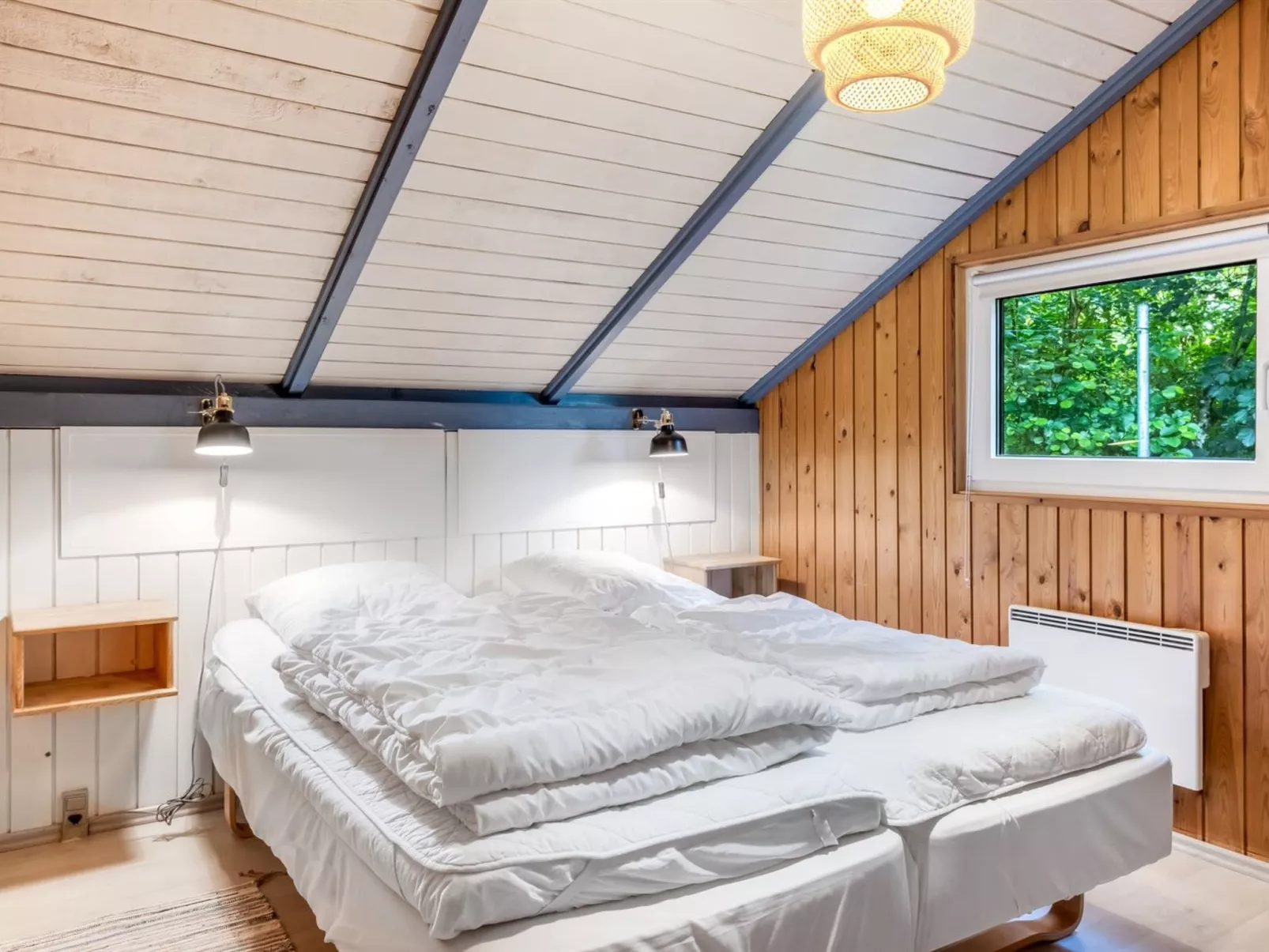 "Amela" - 30km from the sea-Binnen