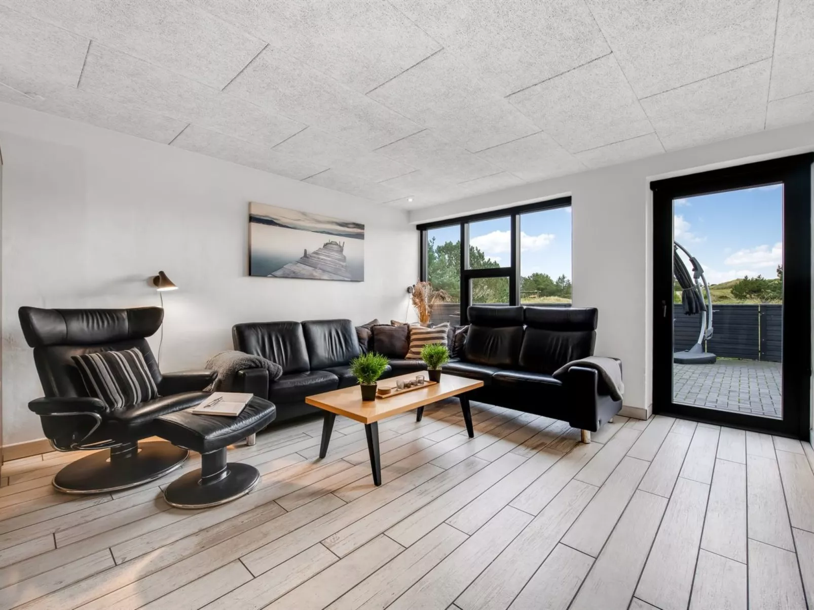 "Nona" - 1.1km from the sea-Binnen