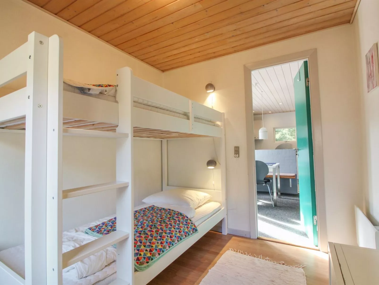 "Augustine" - 1.6km from the sea-Binnen