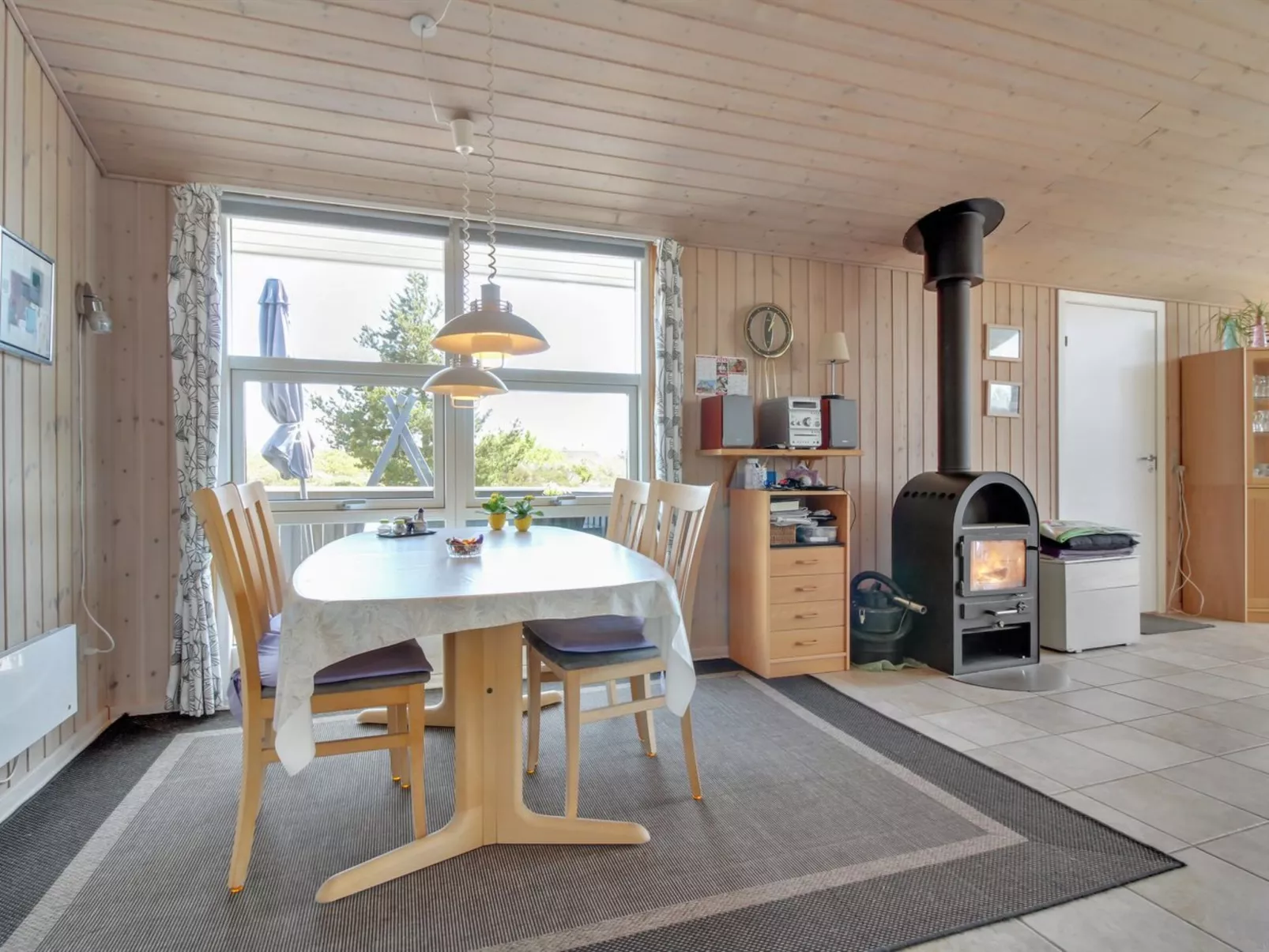 "Nadia" - 1.7km from the sea-Binnen