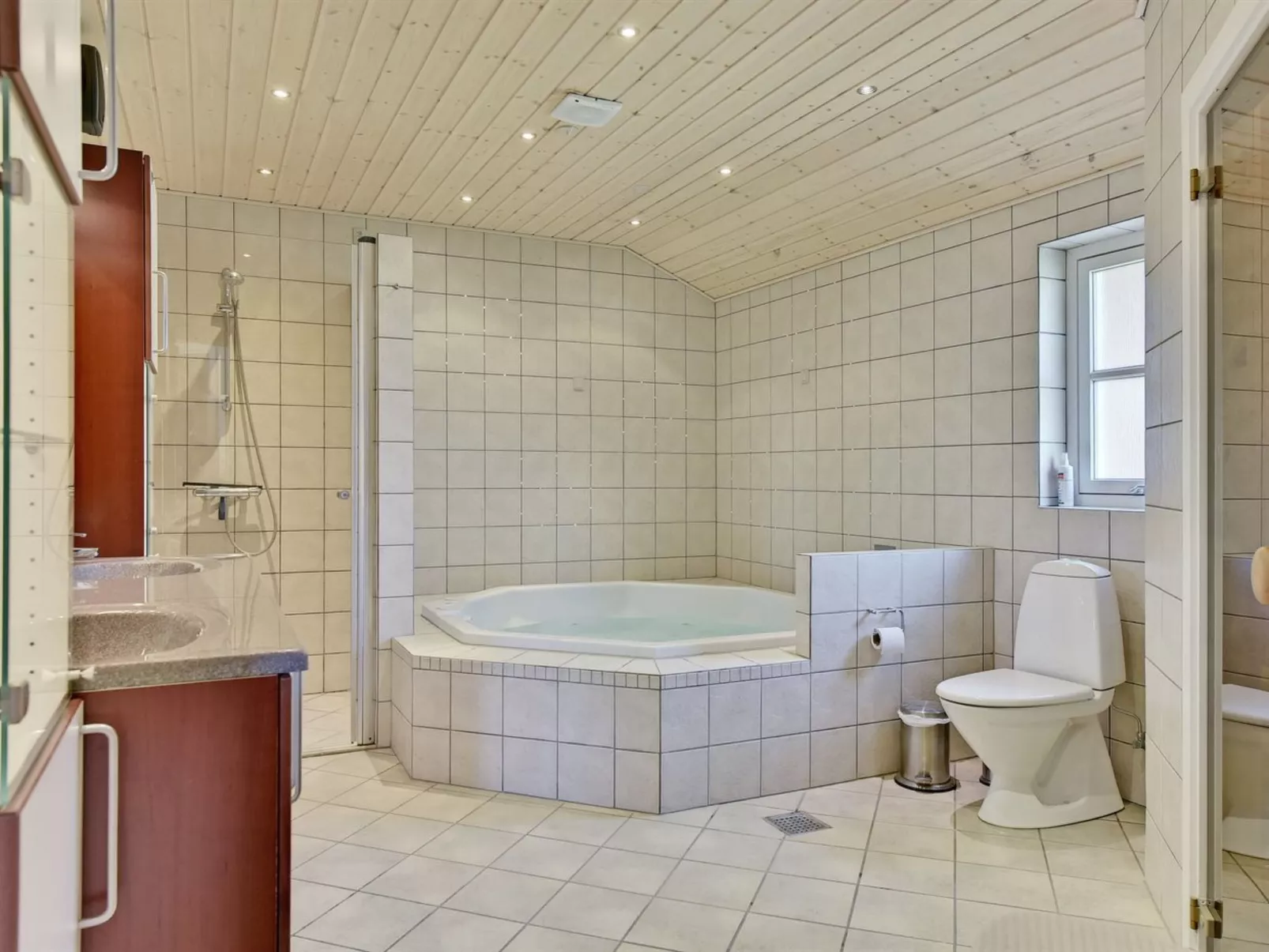 "Elli" - 700m from the sea-Binnen