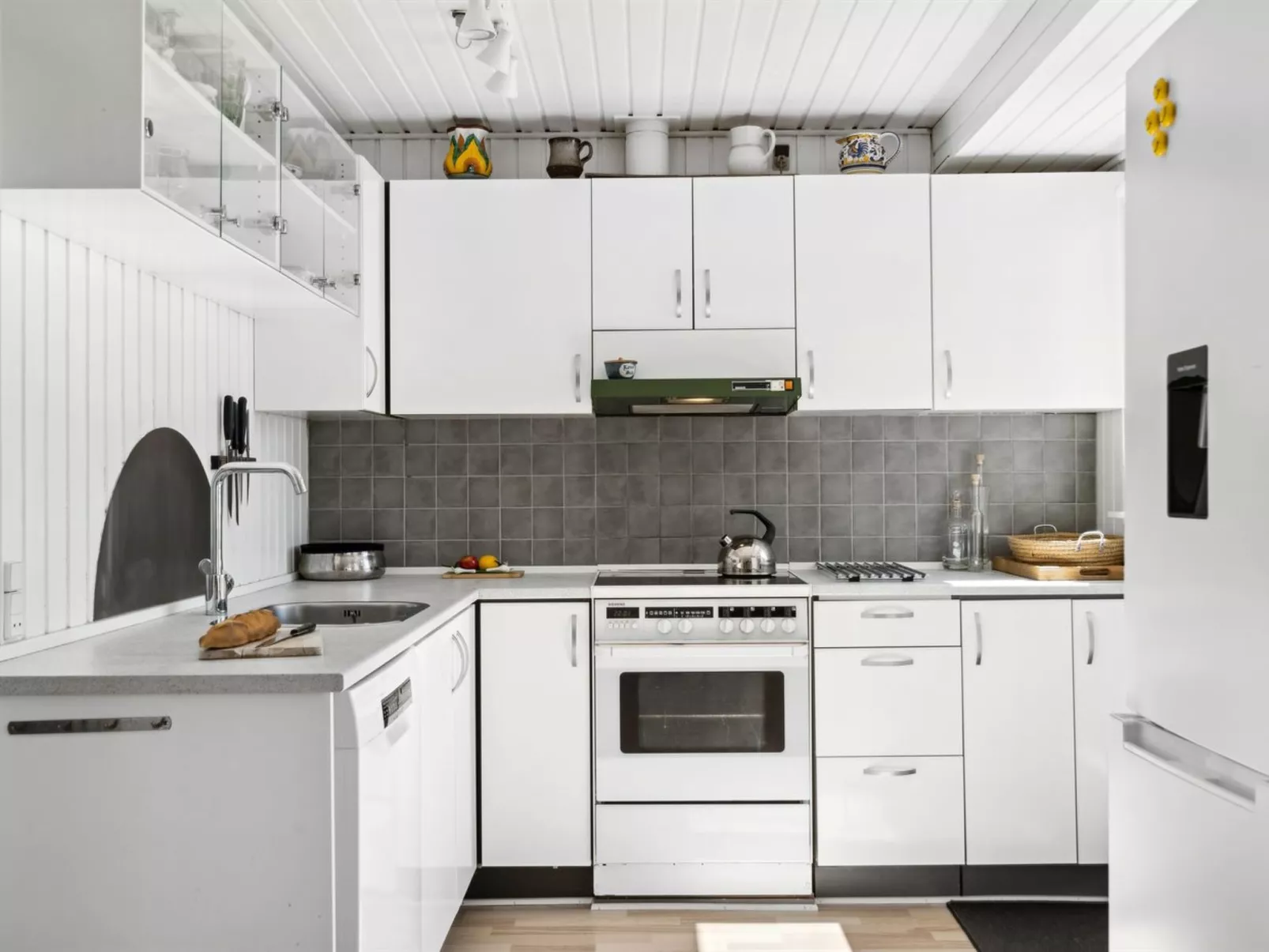 "Manfred" - 250m from the sea-Binnen