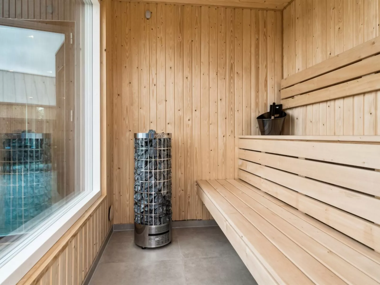 "Straale" - 50m from the sea-Binnen