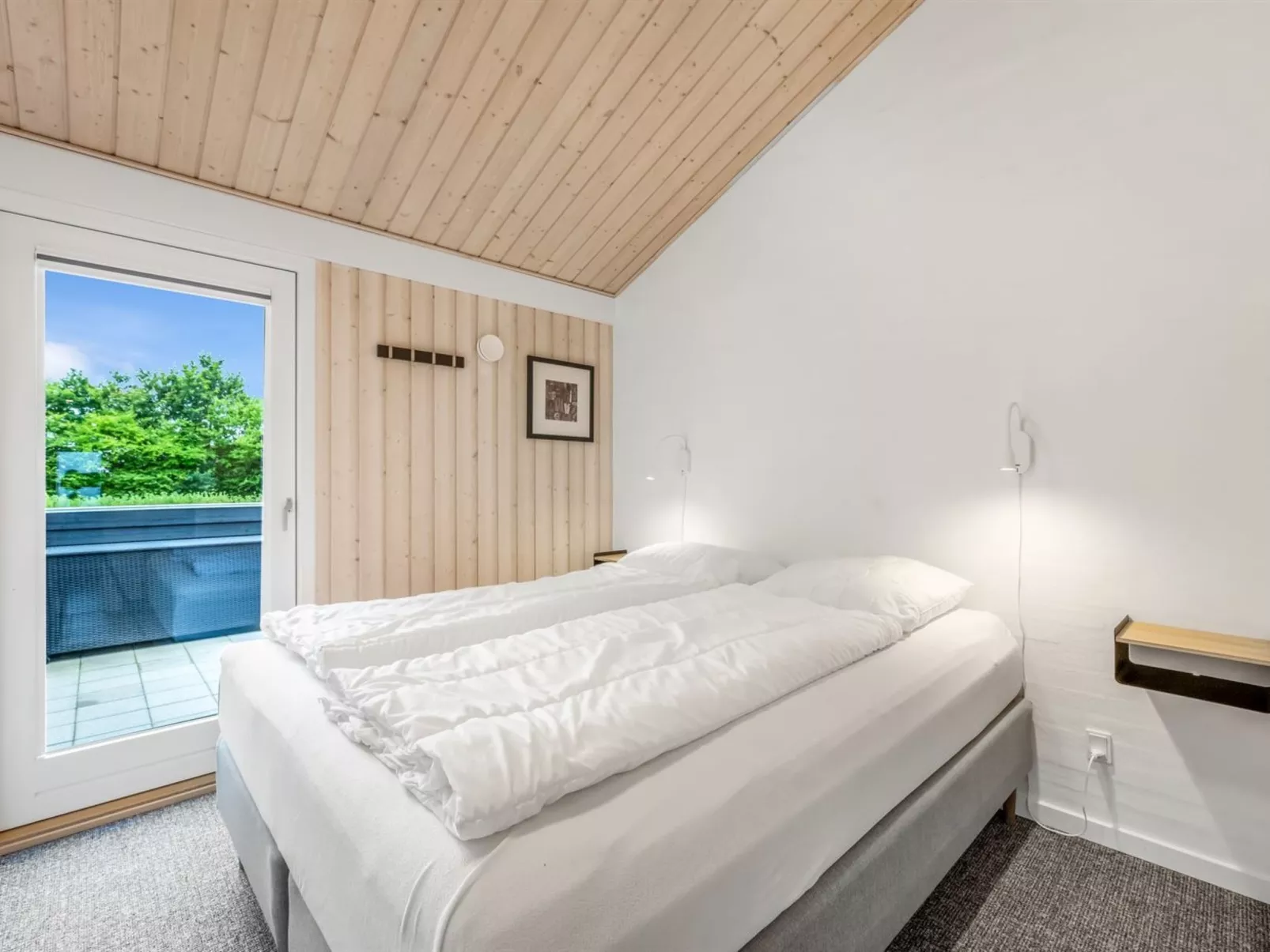 "Noreen" - 1.4km to the fjord-Binnen