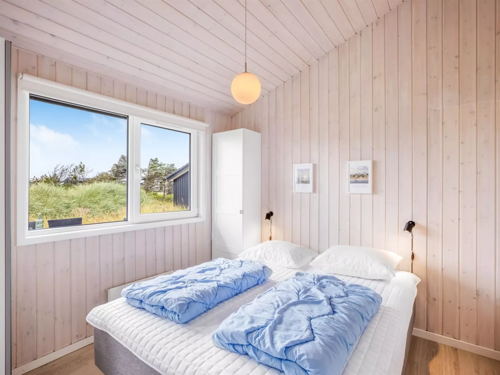 "Lennart" - 300m from the sea-Binnen