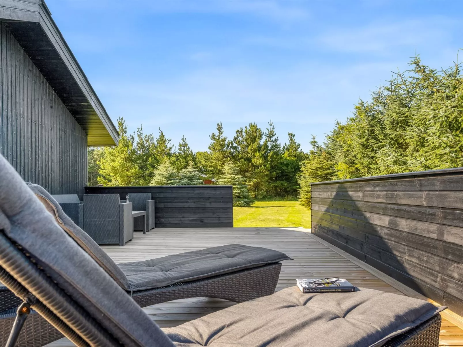 "Ema" - 1.9km from the sea-Buiten