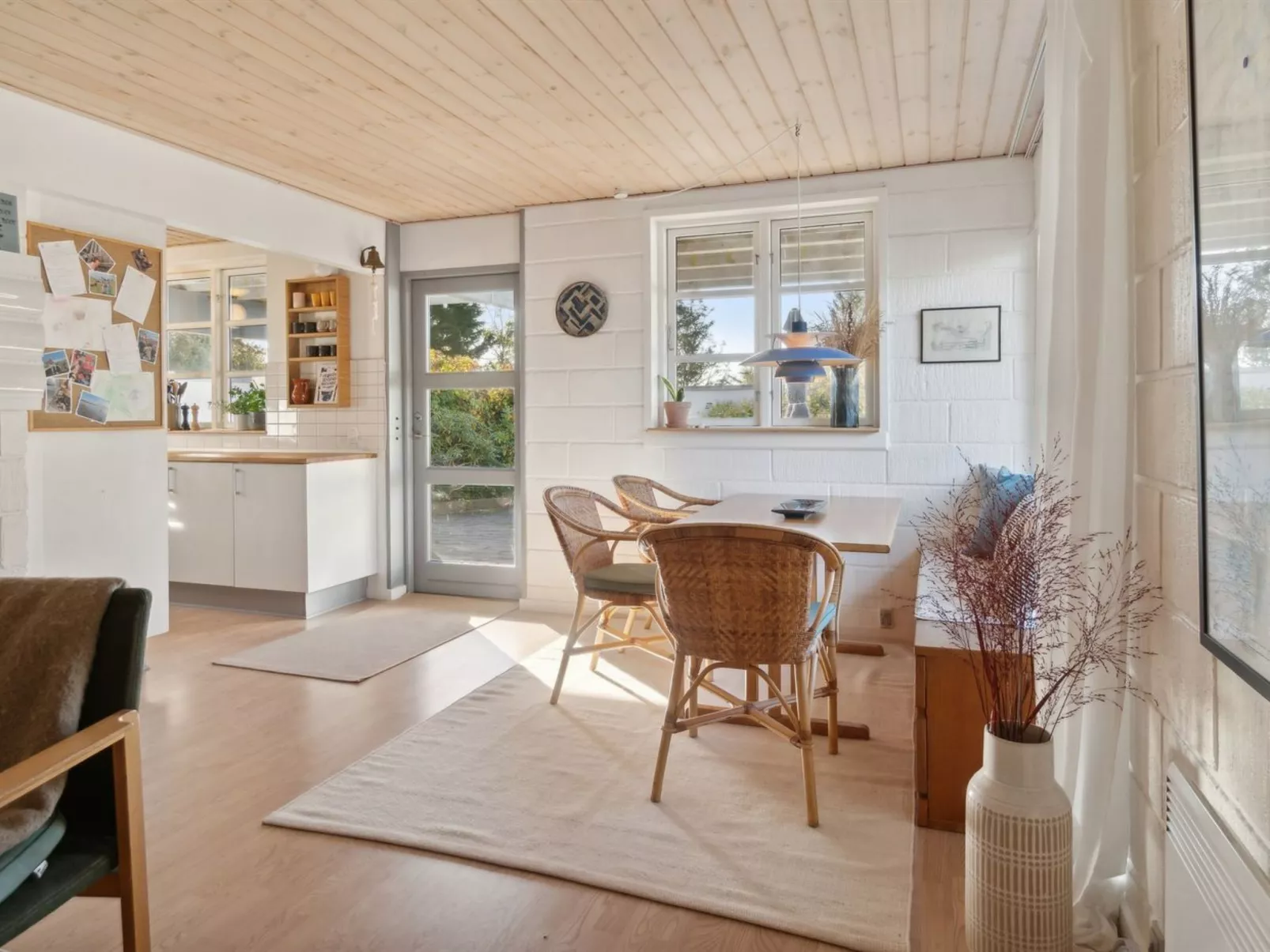 "Eikka" - 100m from the sea-Binnen