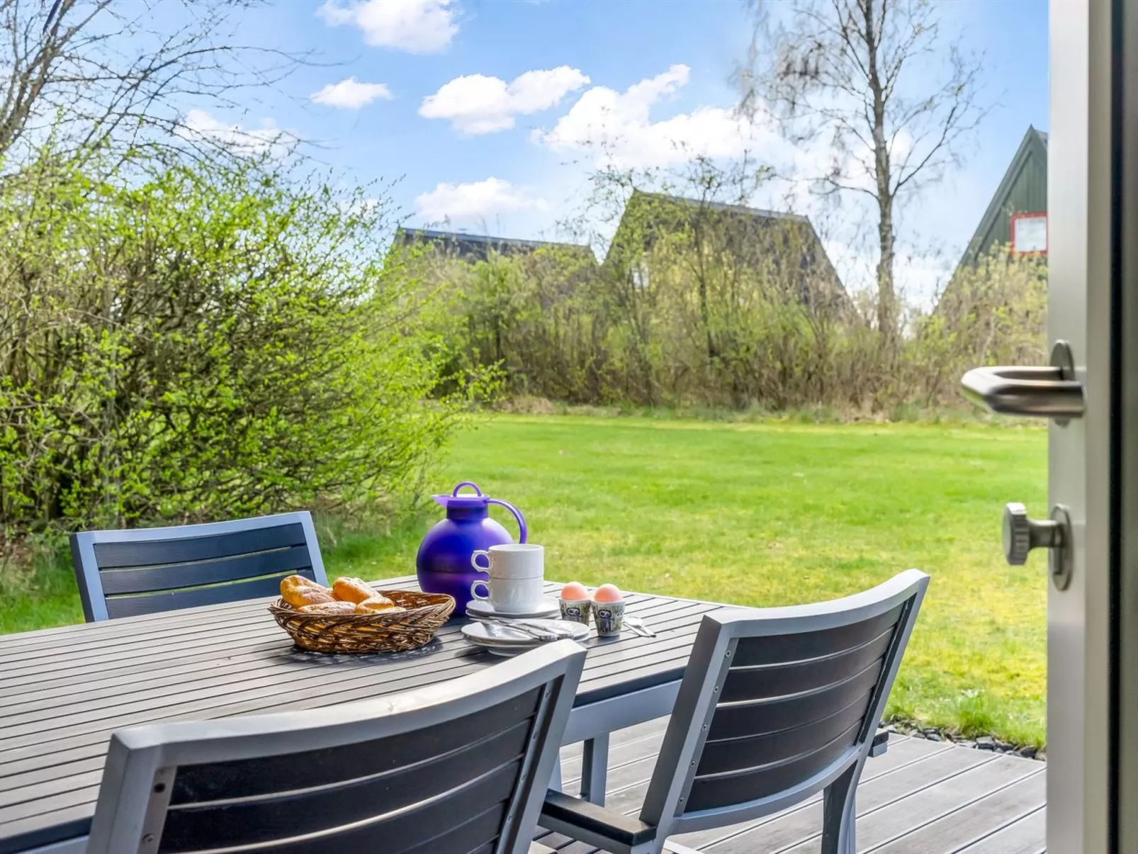 "Erly" - 18km to the fjord-Buiten