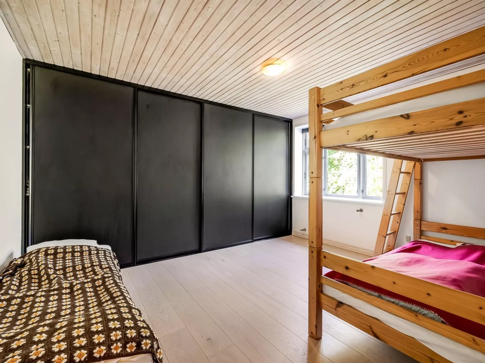 "Kajsa" - 6km from the sea-Binnen