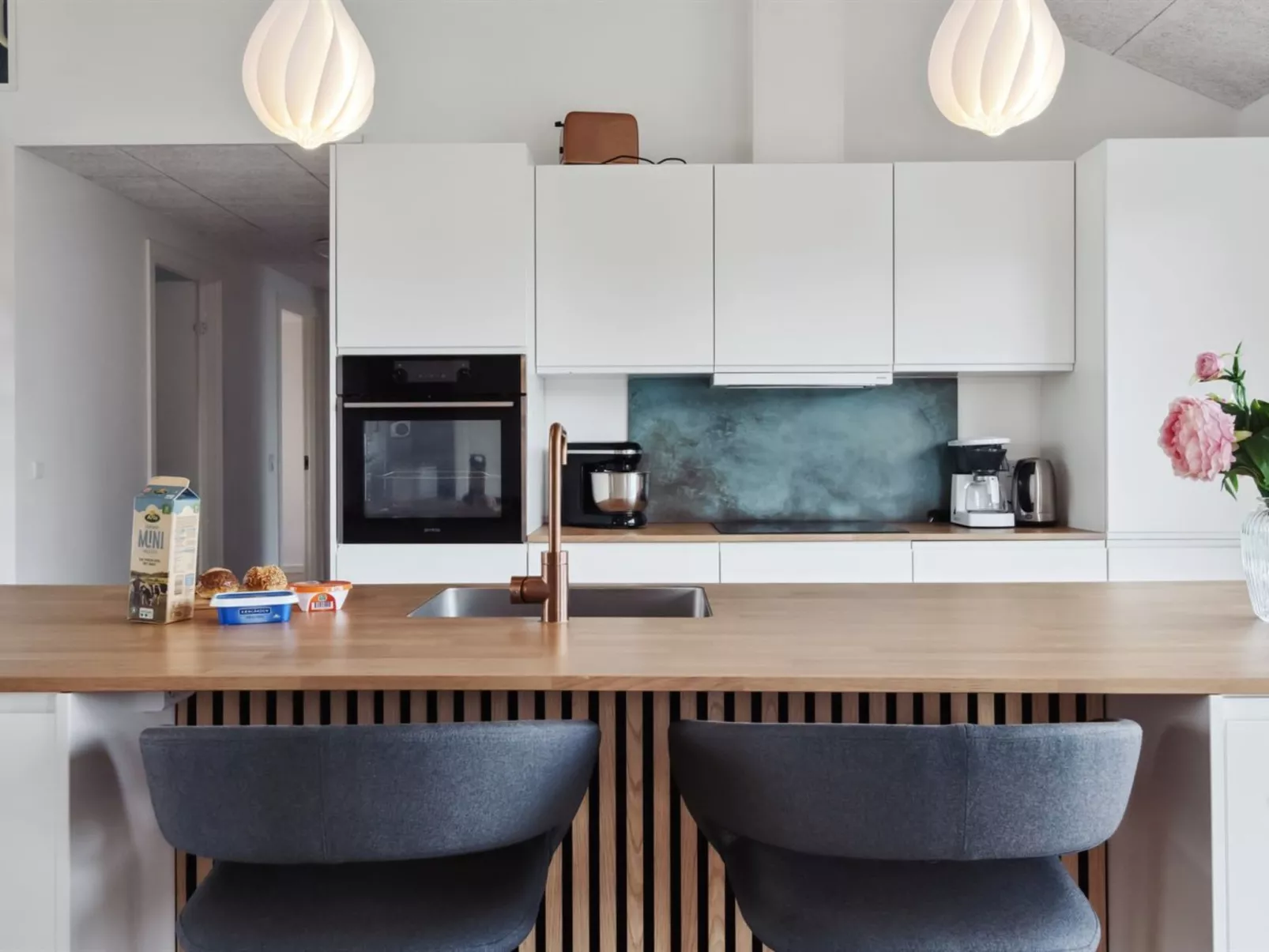 "Danika" - 650m from the sea-Binnen