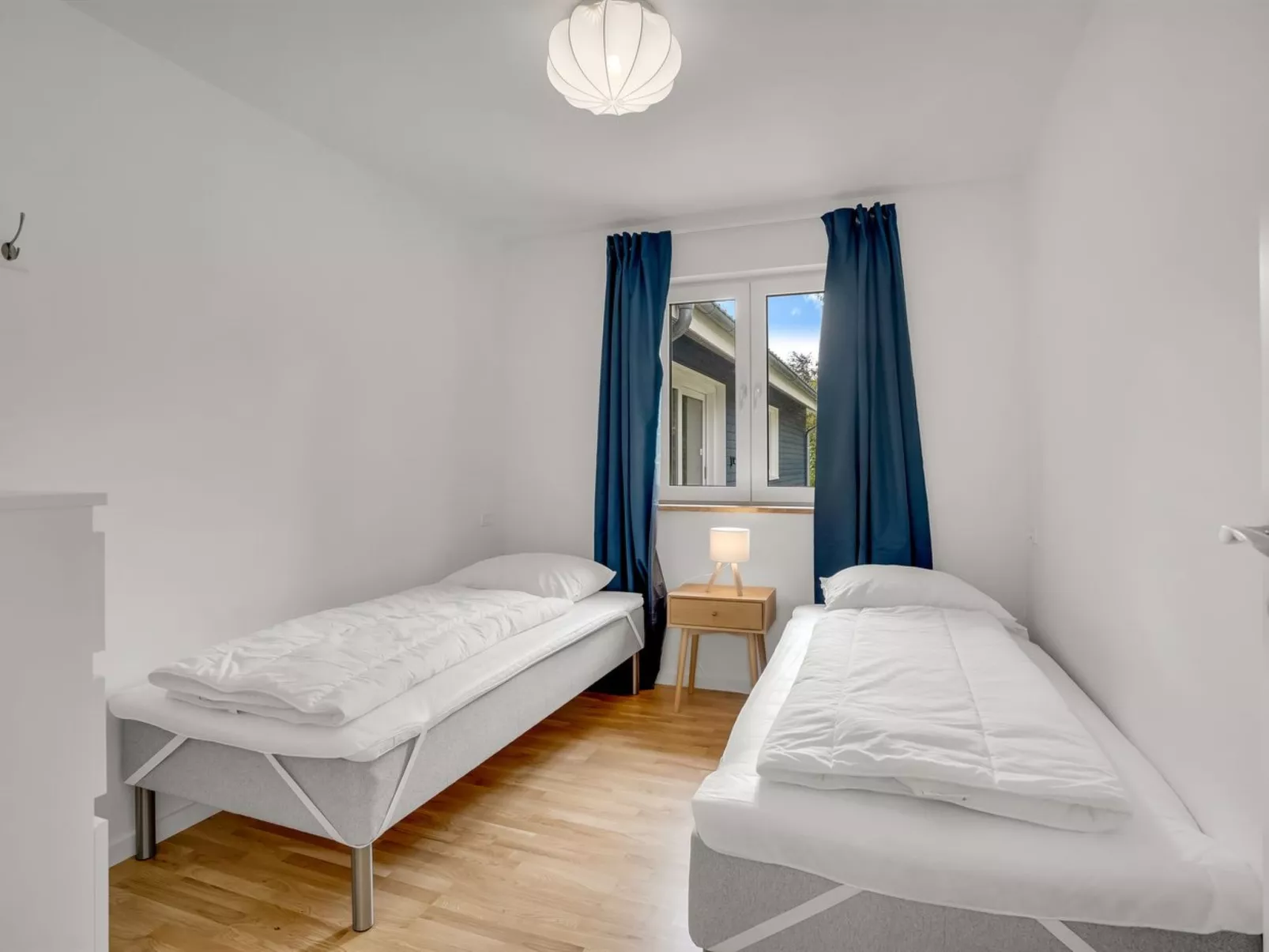 "Rajna" - 250m from the sea-Binnen