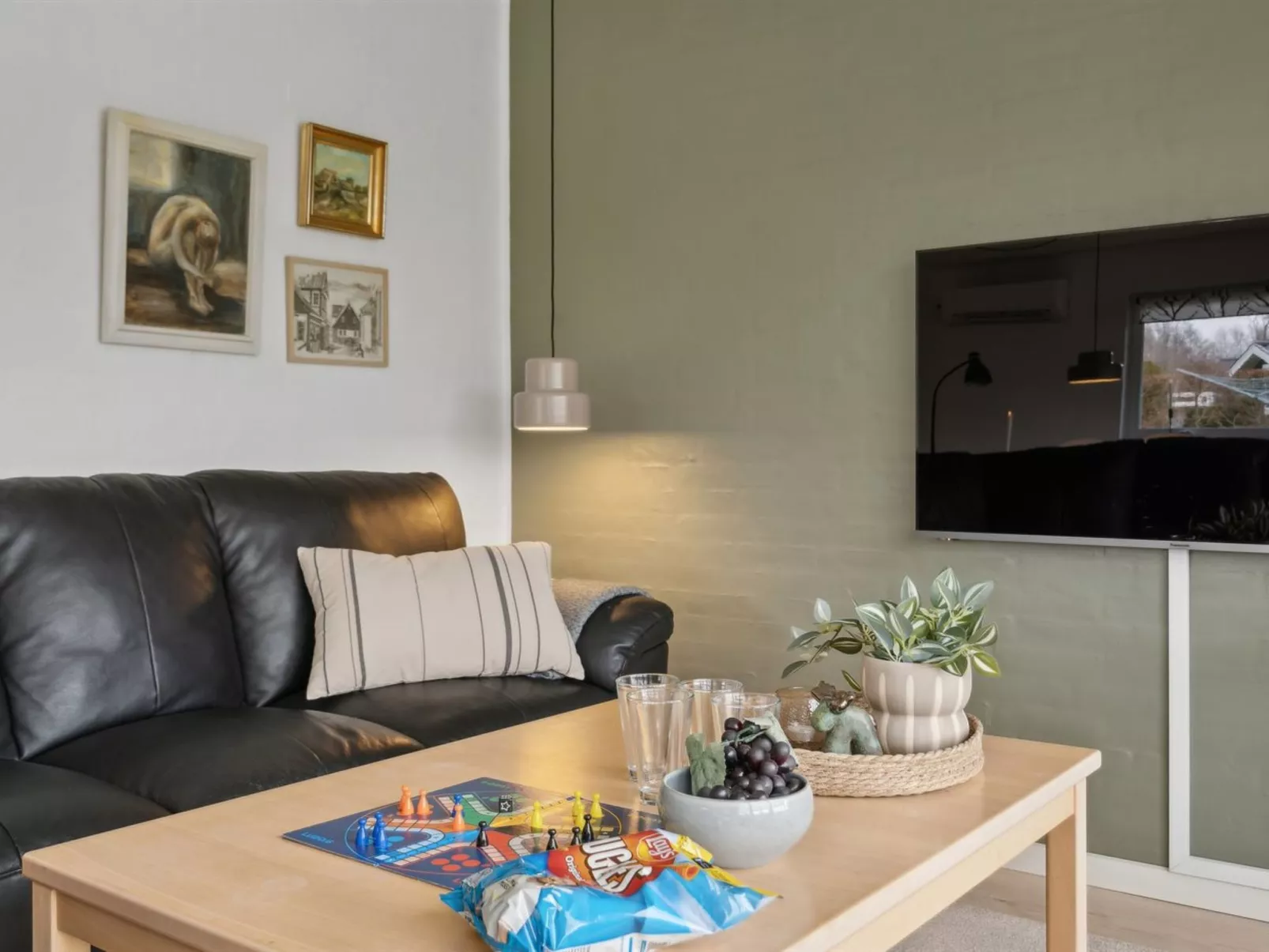 "Dietlinde" - 100m from the sea-Binnen