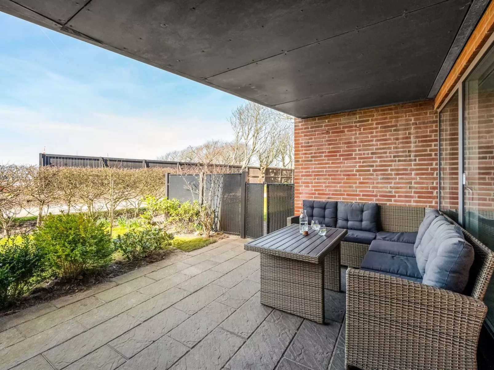 "Gustav" - 100m to the fjord-Buiten