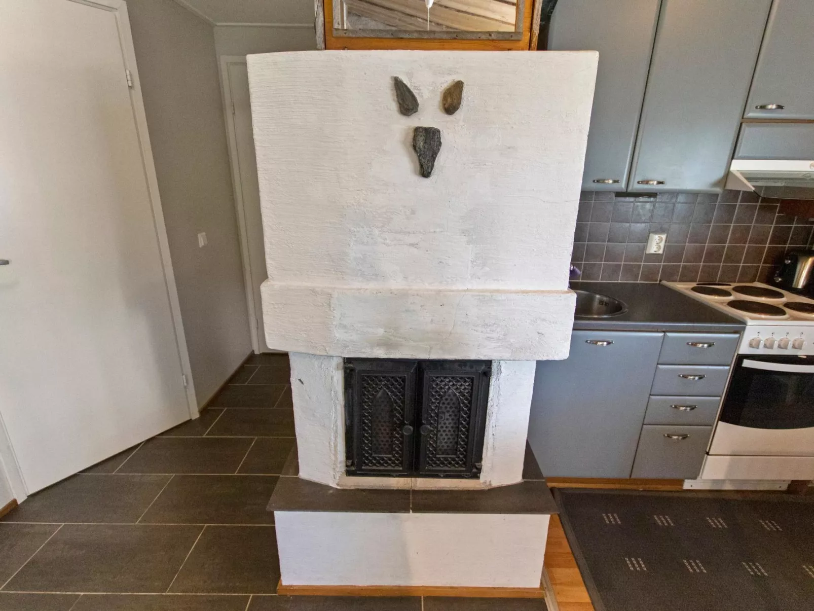 Hankipolku 7b / ukuli-Binnen