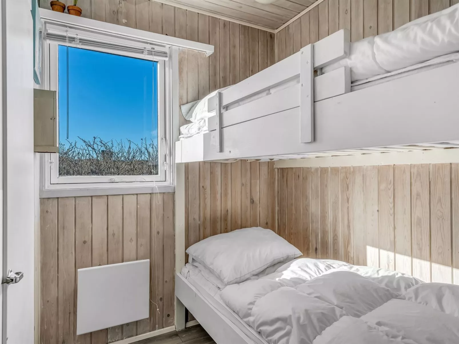 "Alrike" - 200m from the sea-Binnen