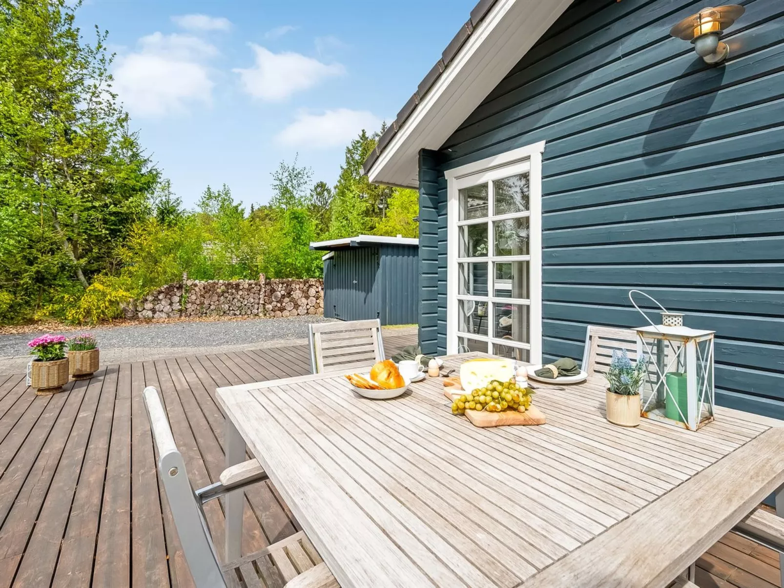 "Iorund" - 9km from the sea-Buiten