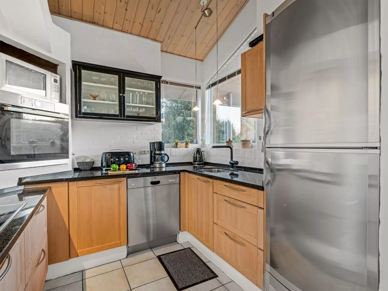 "Takenya" - 350m to the fjord-Binnen