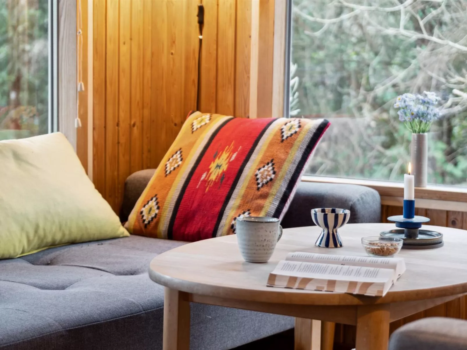 "Gunward" - 3km from the sea-Binnen