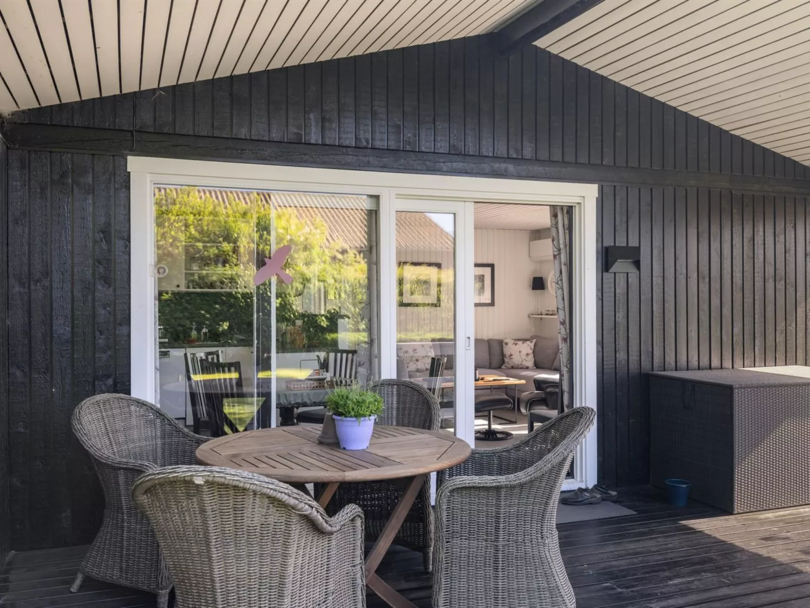 "Bjart" - 150m from the sea-Buiten