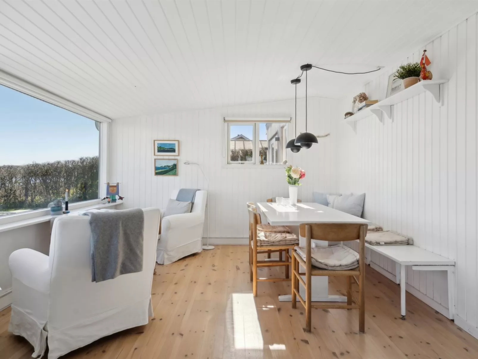 "Solbritt" - 30m from the sea-Binnen