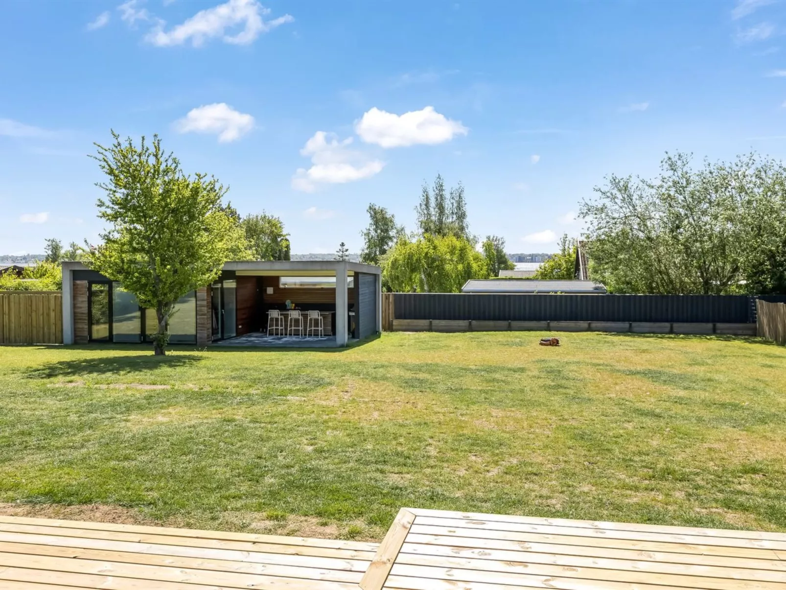 "Edvia" - 200m to the fjord-Buiten