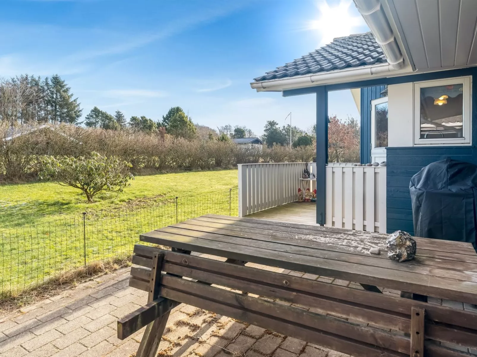 "Anline" - 600m to the fjord-Buiten