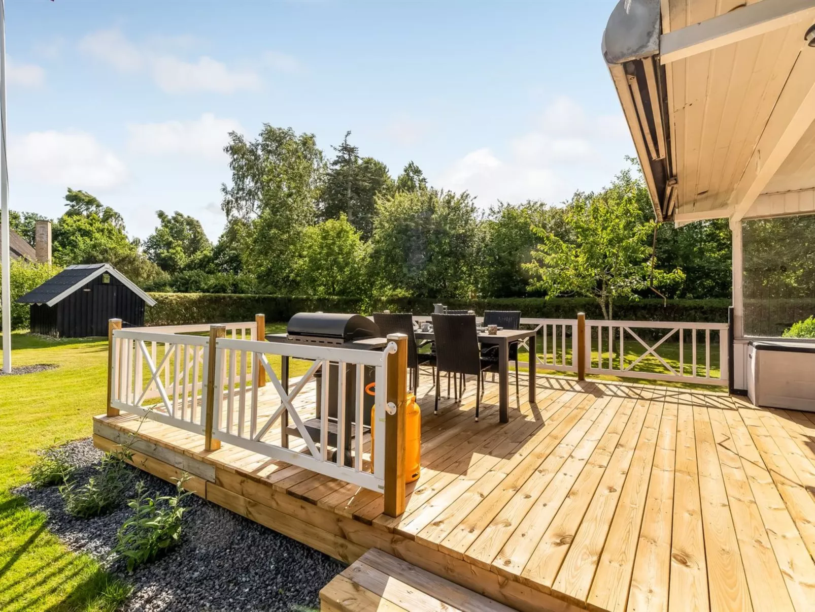 "Helma" - 500m to the fjord-Buiten