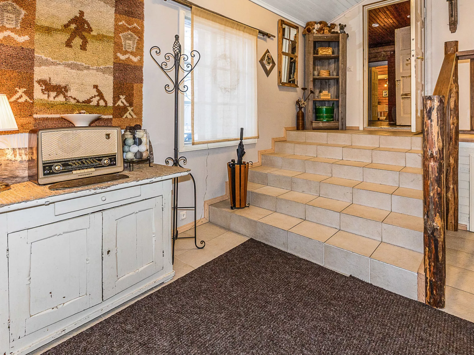 Päätalo, mökkilomat ja perhejuhlat-Binnen