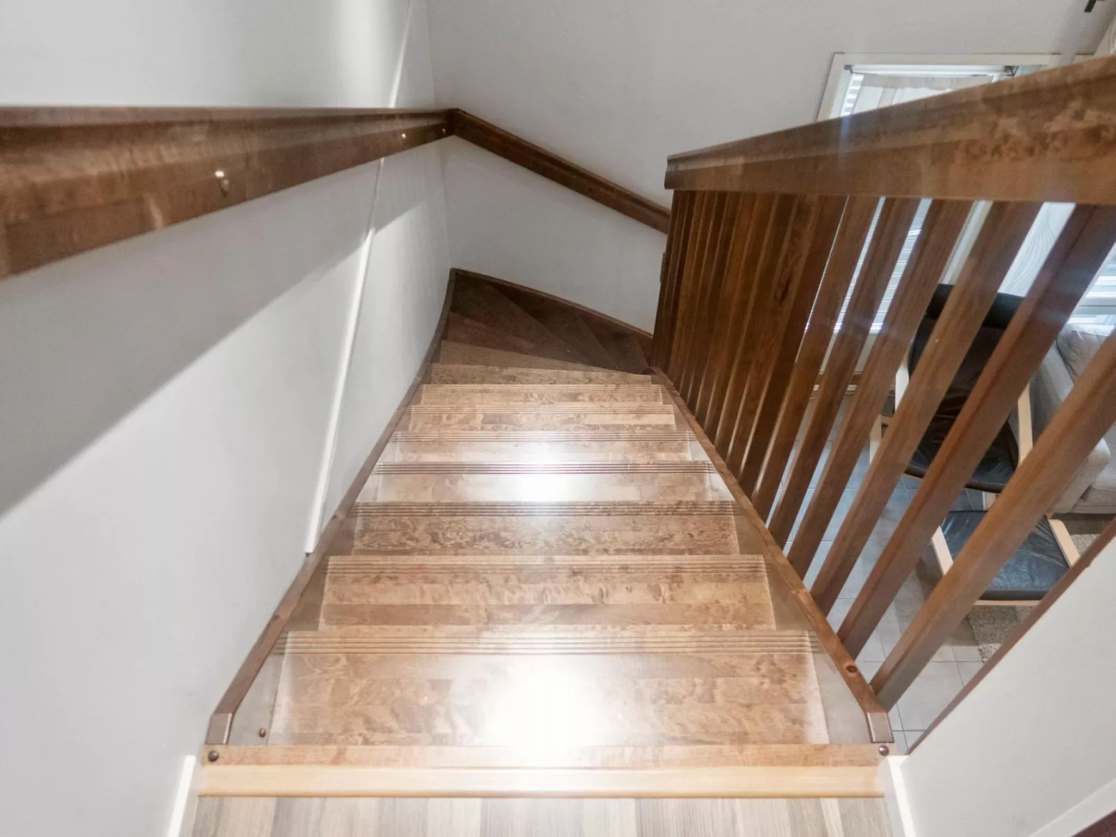 4 seasons b 1-Binnen