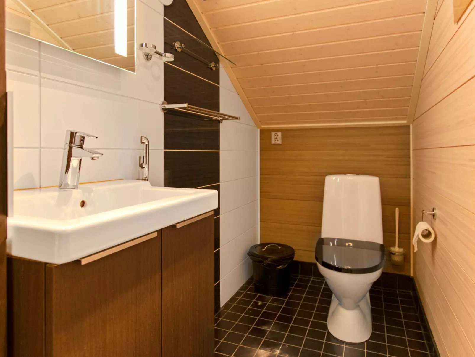 Villa nummenranta 1-Binnen