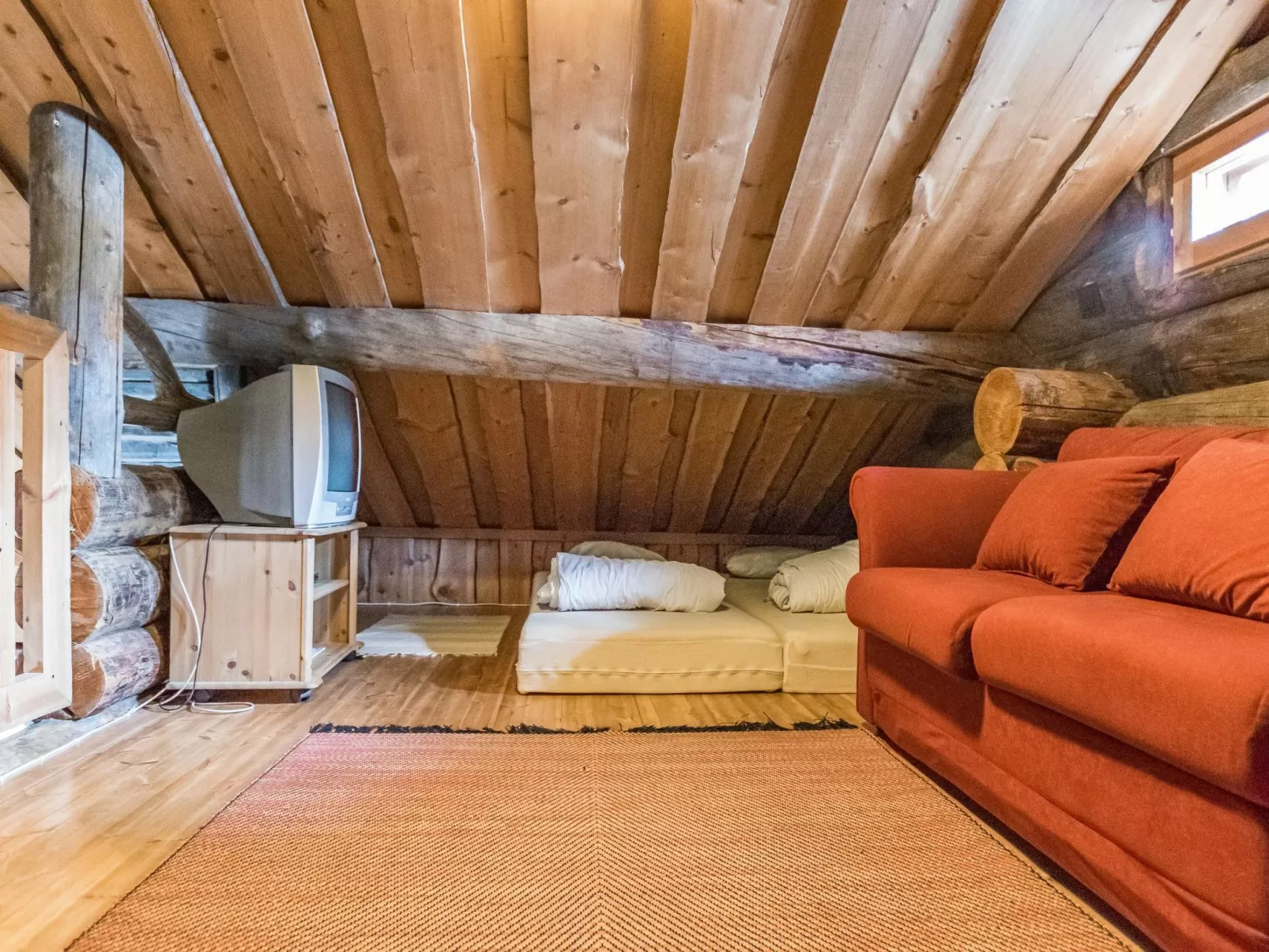 Seitsemän savua 4-Binnen