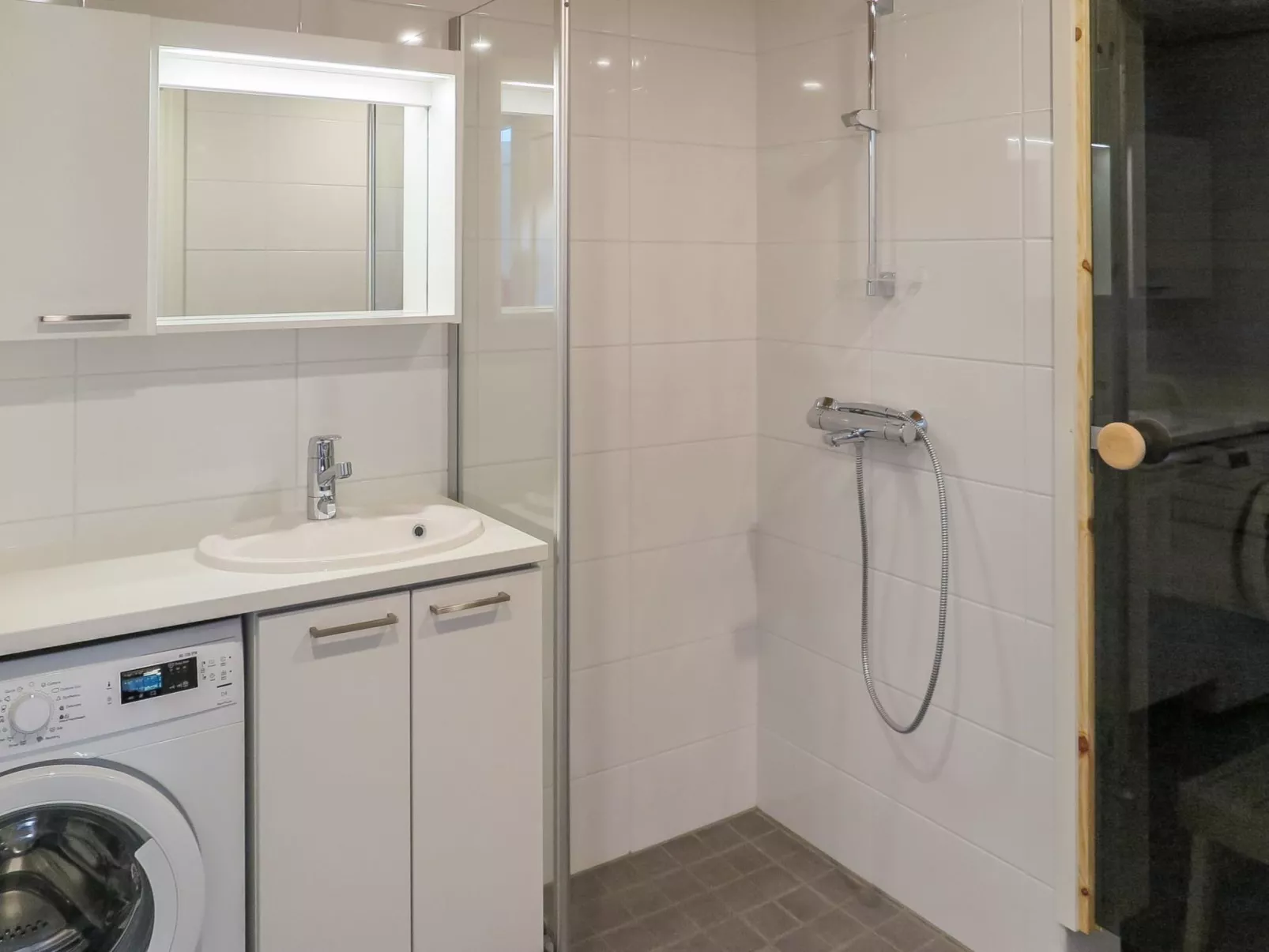 Maahisenrinne 3 f 25-Binnen