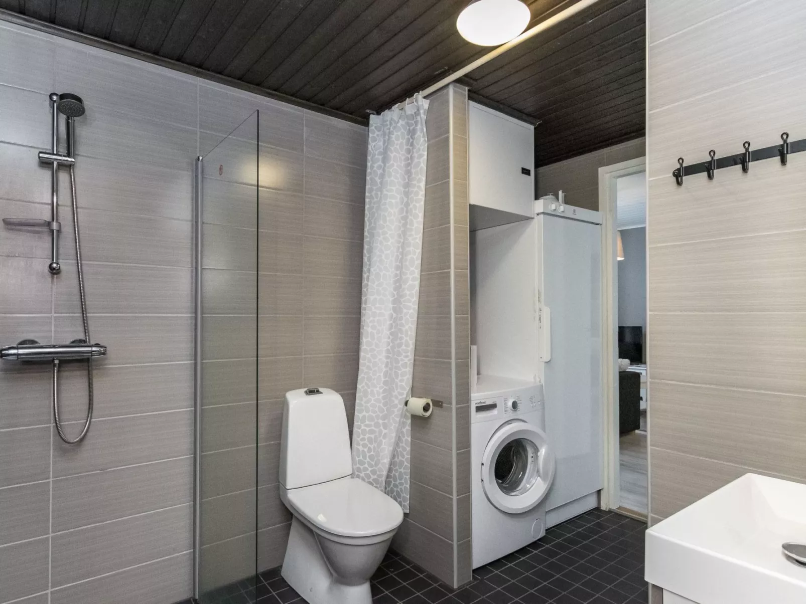 Skivillas paljakka 8. (3mh)-Binnen