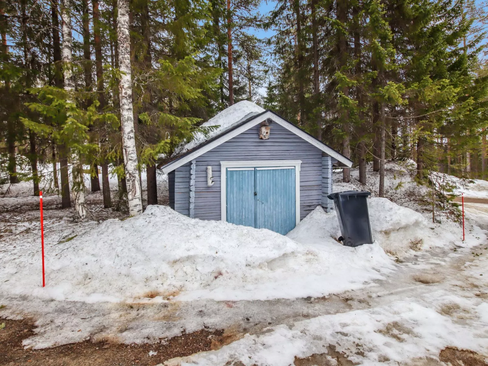 Millantupa paritalo-Binnen