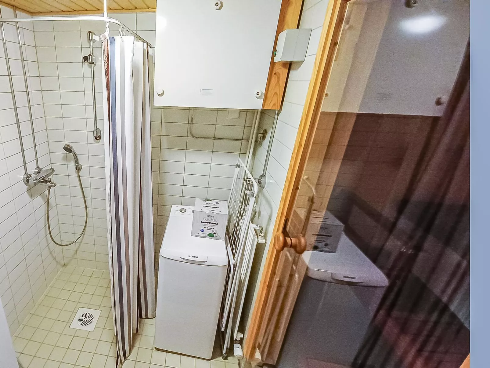 Karhunvartijan pirtti c 2-Binnen