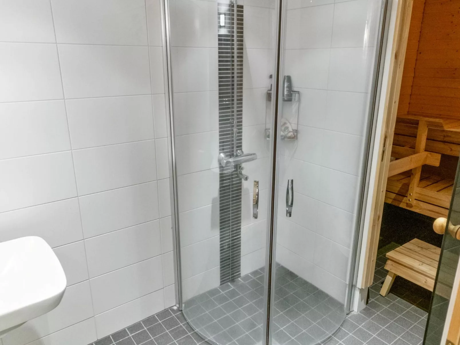 Hampus holiday home-Binnen