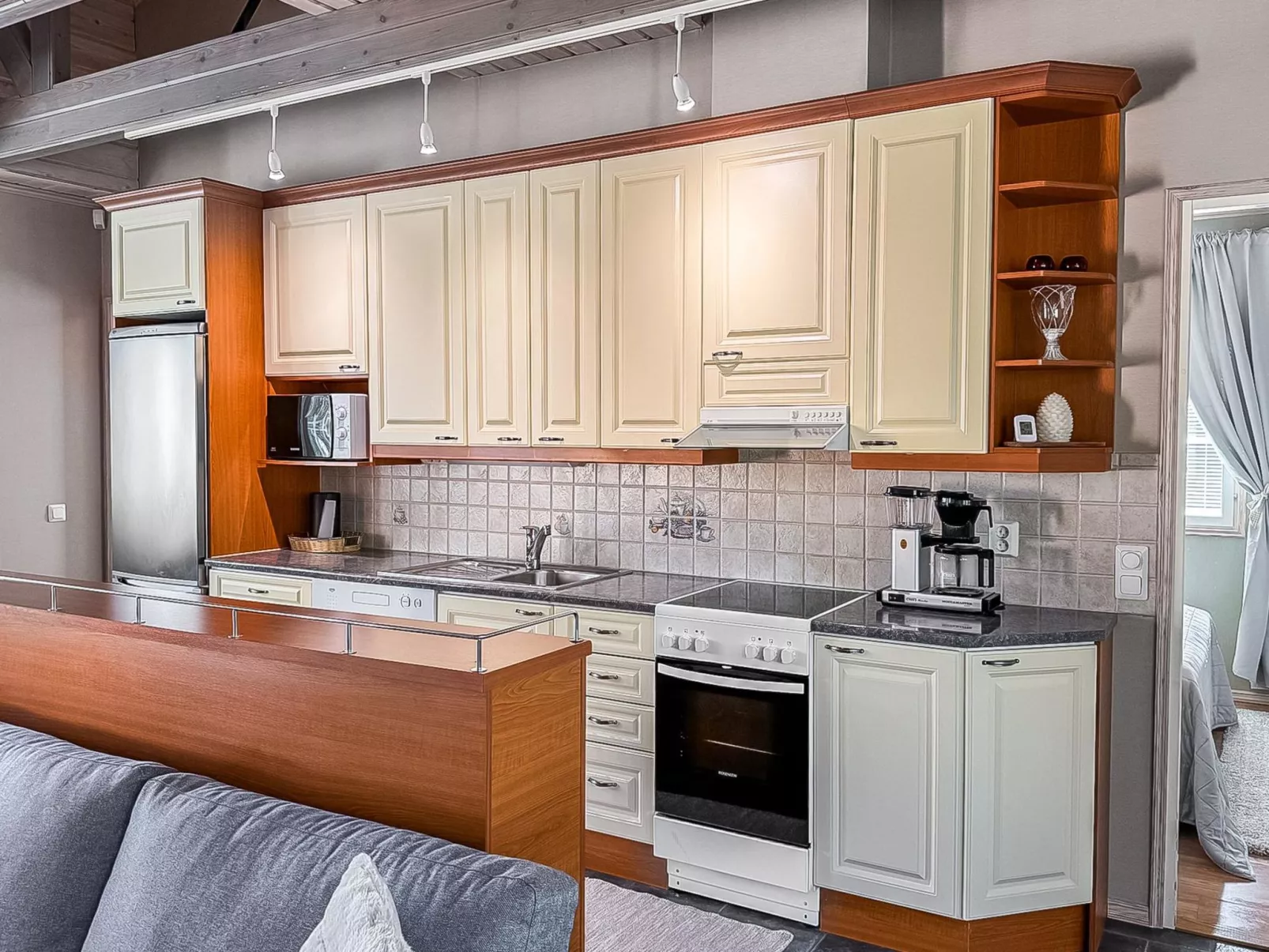 Villa taikavuosseli-Binnen