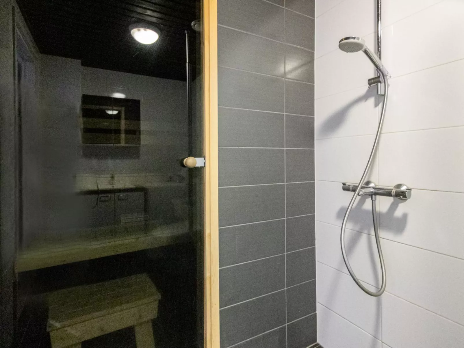 Skivillas 47 ukkohalla (a8)-Binnen