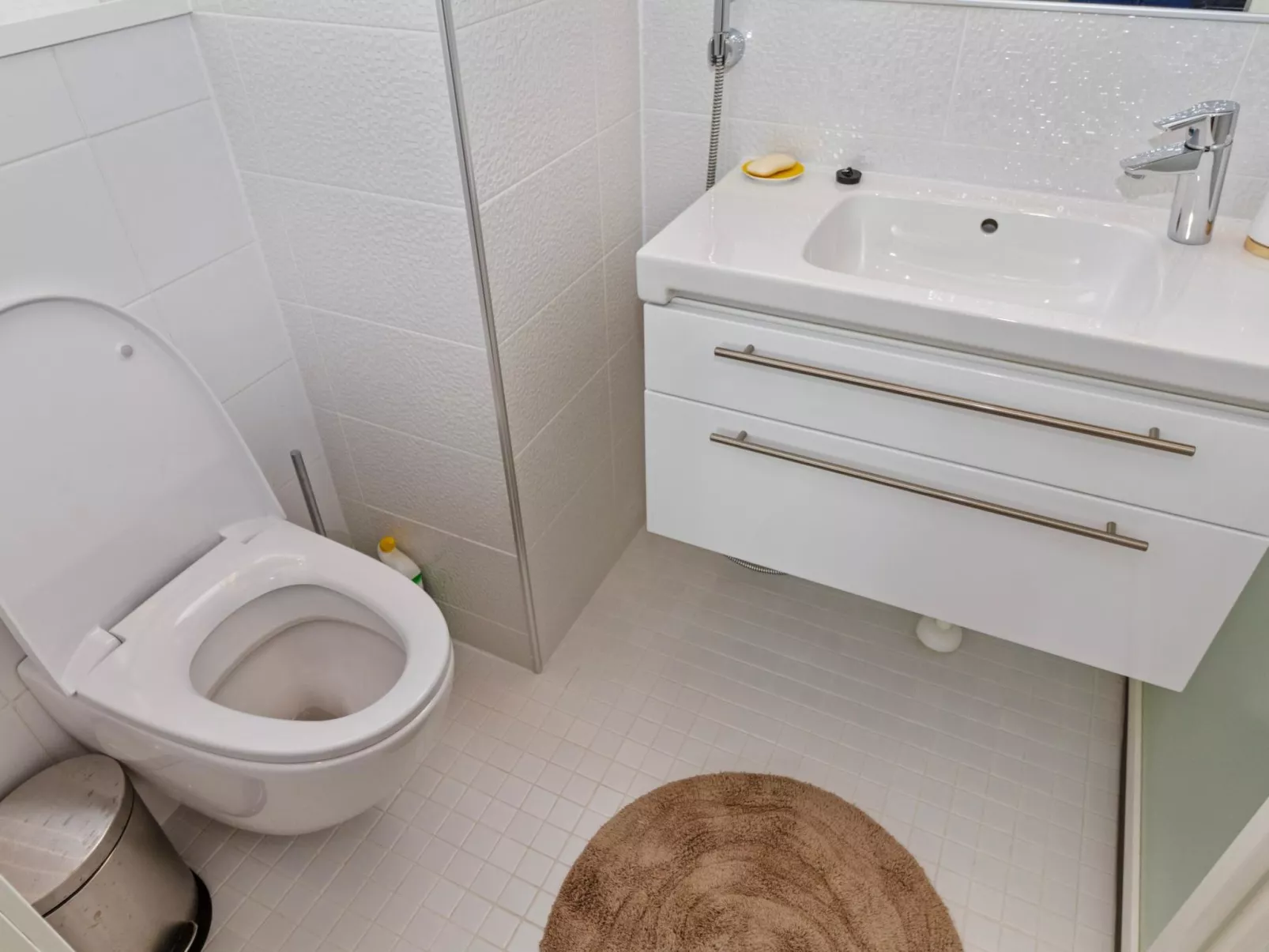 Holy lake chalet a-Binnen